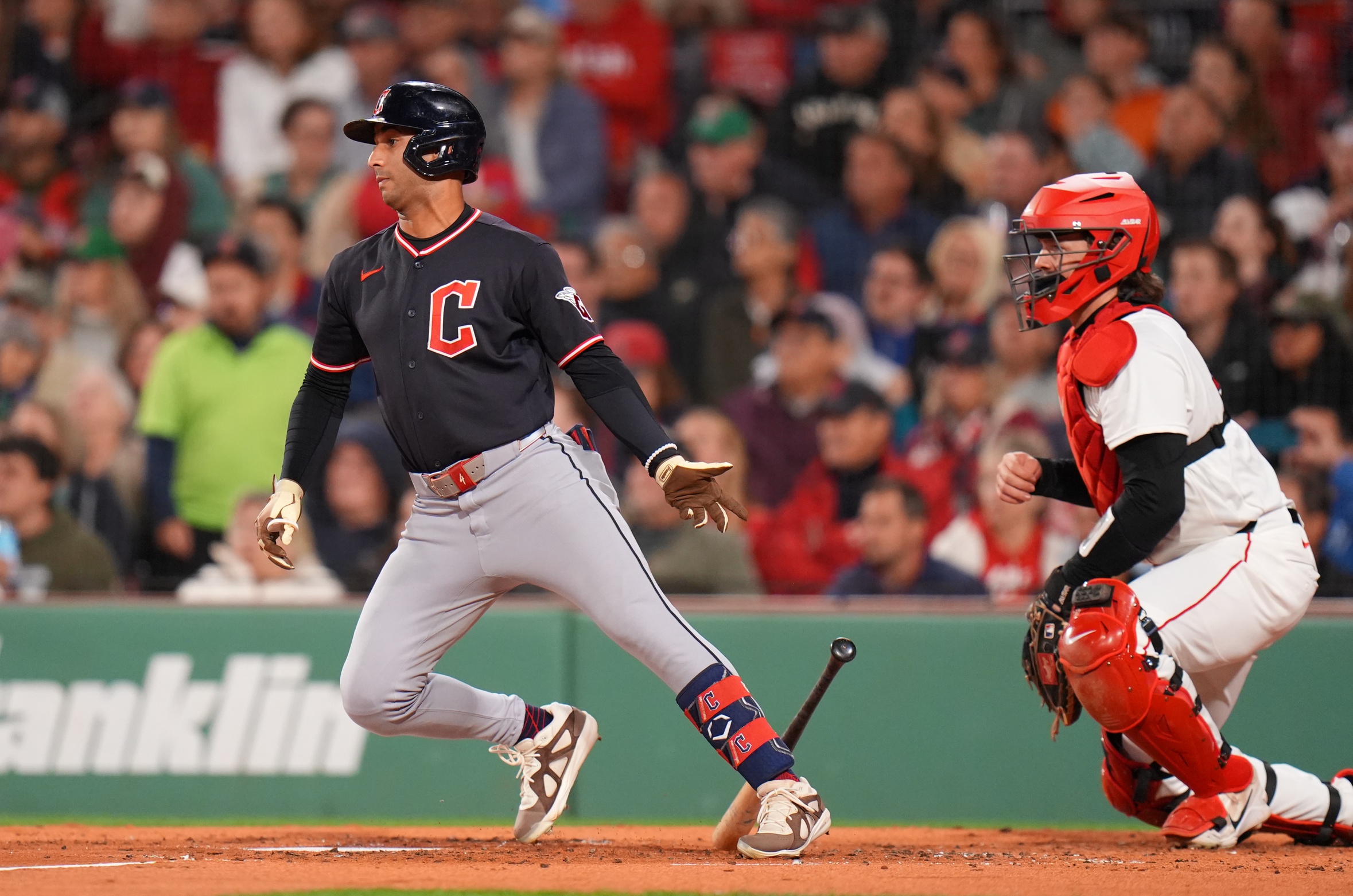 Red Sox waste opportunities, stumble late in 3-2 loss to Guardians