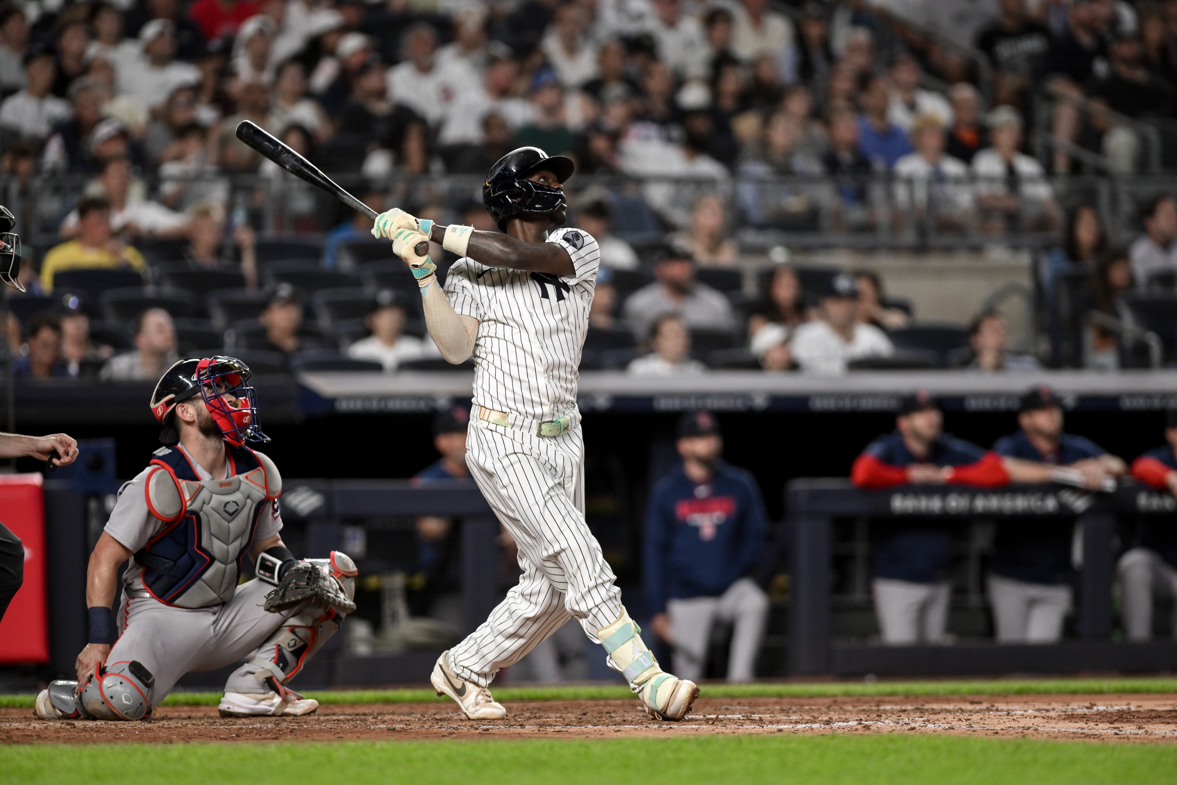 Yankees bury Red Sox late in 9-2 loss, raising stakes for Sunday’s Bronx finale Yankees bury Red Sox late in 9-2 loss, raising stakes for Sunday’s Bronx finale