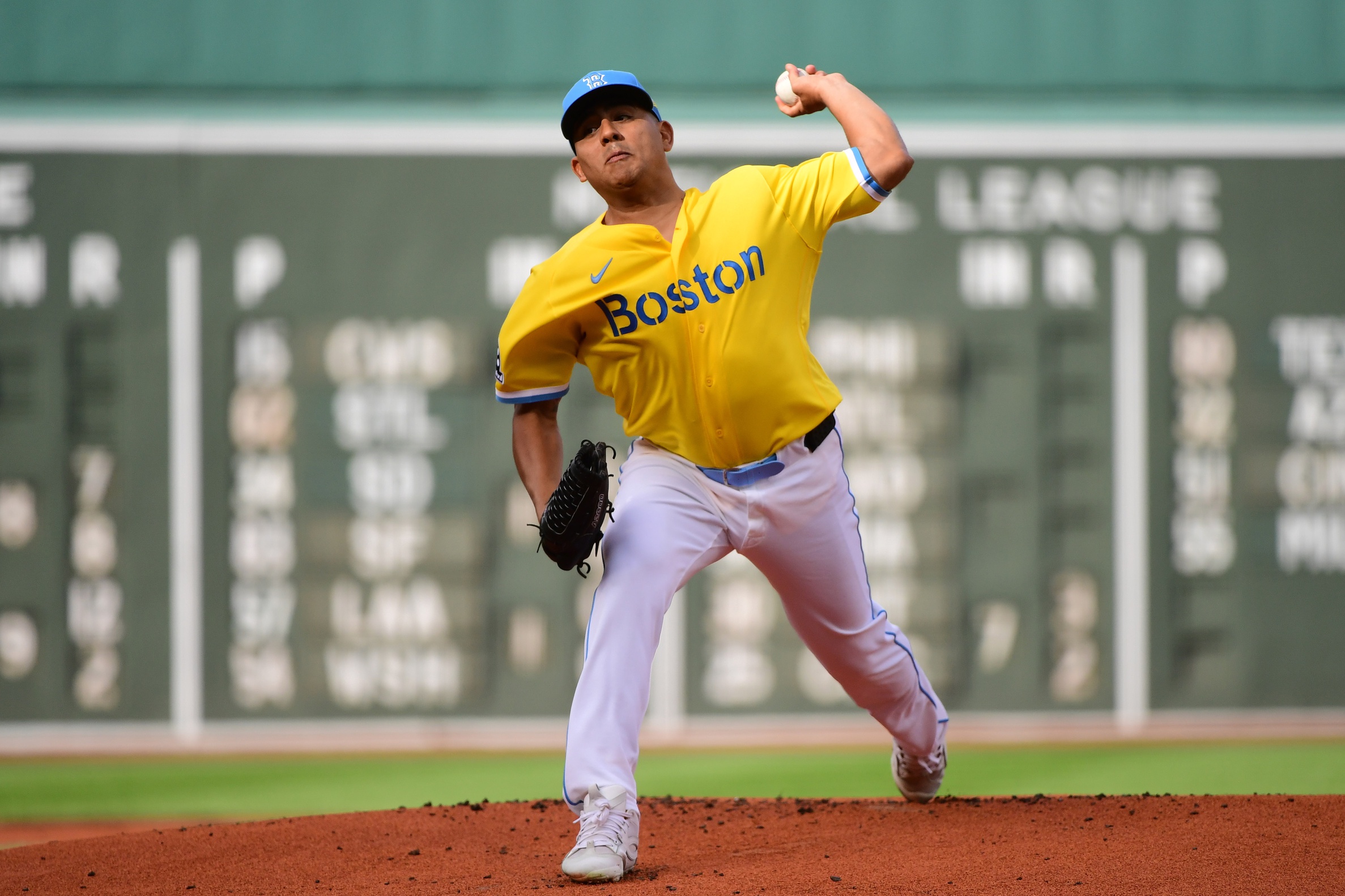 Ranger Suarez delivers as Red Sox get back on track with 5-1 win over Royals 