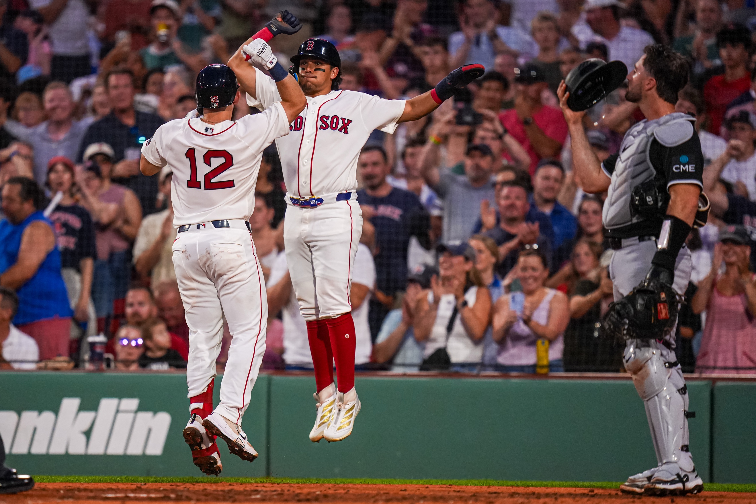 Red Sox refuse to lose, walk off White Sox in 13-inning thriller for eighth straight win Red Sox refuse to lose, walk off White Sox in 13-inning thriller for eighth straight win