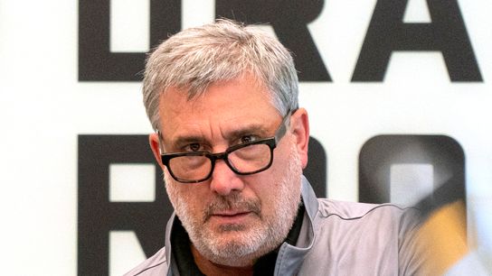 A candid look at COVID protocols, ‘ugly goals’ needed & 5 other takeaways from Cam Neely’s press conference taken at BSJ Headquarters (Bruins)