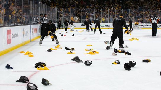 Final: Bruins 5, Islanders 2 - B's top line dominates taken at TD Garden (Bruins)