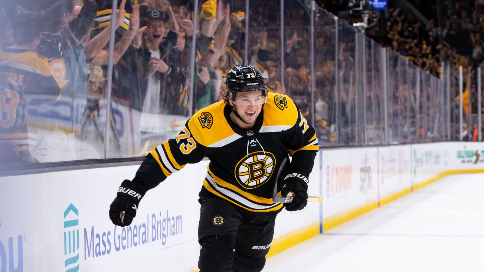 Bruins' McAvoy undergoes shoulder procedure, expected out six months