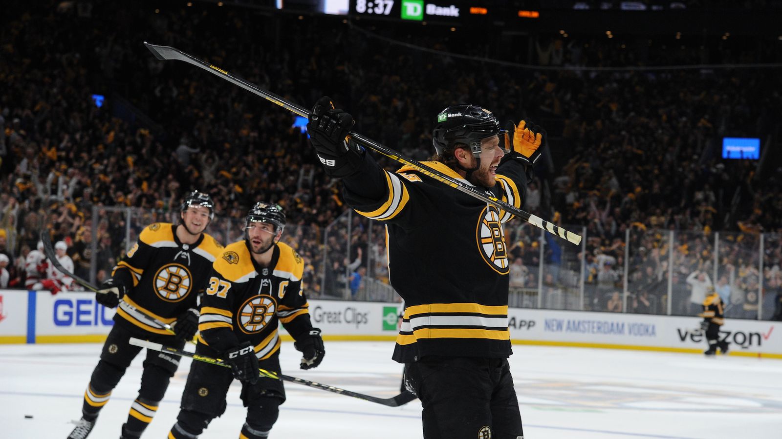 BSJ Game Report (Game 3): Bruins 4, Hurricanes 2 - Bruins give