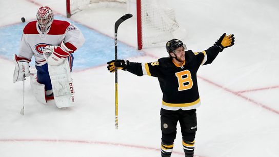 Final: Bruins 5, Canadiens 2  - Charlies pace B's over Montreal taken At TD Garden (Bruins)