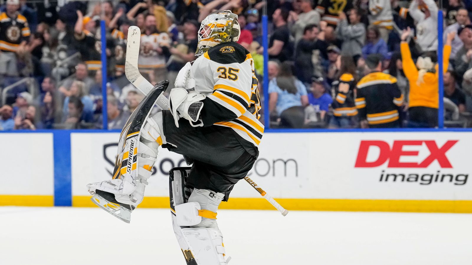 BSJ Live Coverage: Bruins vs. Penguins, 8 p.m. - Ullmark starts, Smith