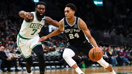 Final: Celtics 137, Spurs 93 - Brown drops 41 as C's pull away in second half taken at TD Garden (Celtics)