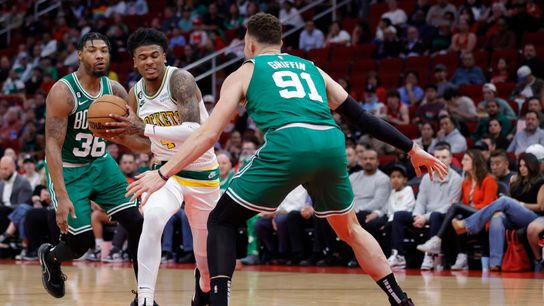 Final: Rockets 111, Celtics 109 - Celtics try to flip the switch, but can't come all the way back taken at BSJ Headquarters (Celtics)