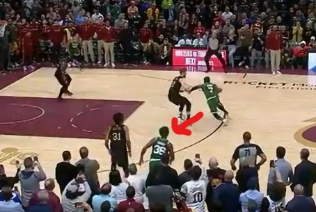 photoCaption-photoCredit