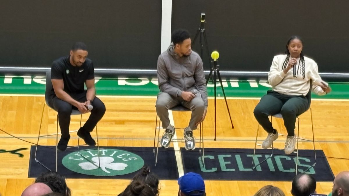 Isaiah Covington (left), Anfernee Simons (middle), and Kash Cannon (right) Isaiah Covington (left), Anfernee Simons (middle), and Kash Cannon (right)