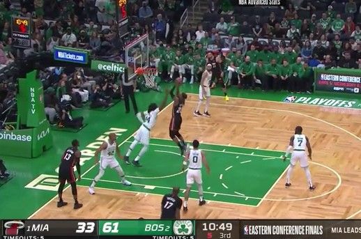 photoCaption-photoCredit