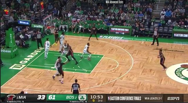 photoCaption-photoCredit