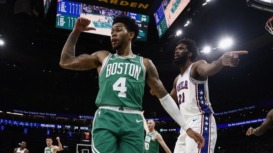 Picks 'n Pops: Simons on D, a major scandal, and an alien among us taken at BSJ Headquarters (Celtics)