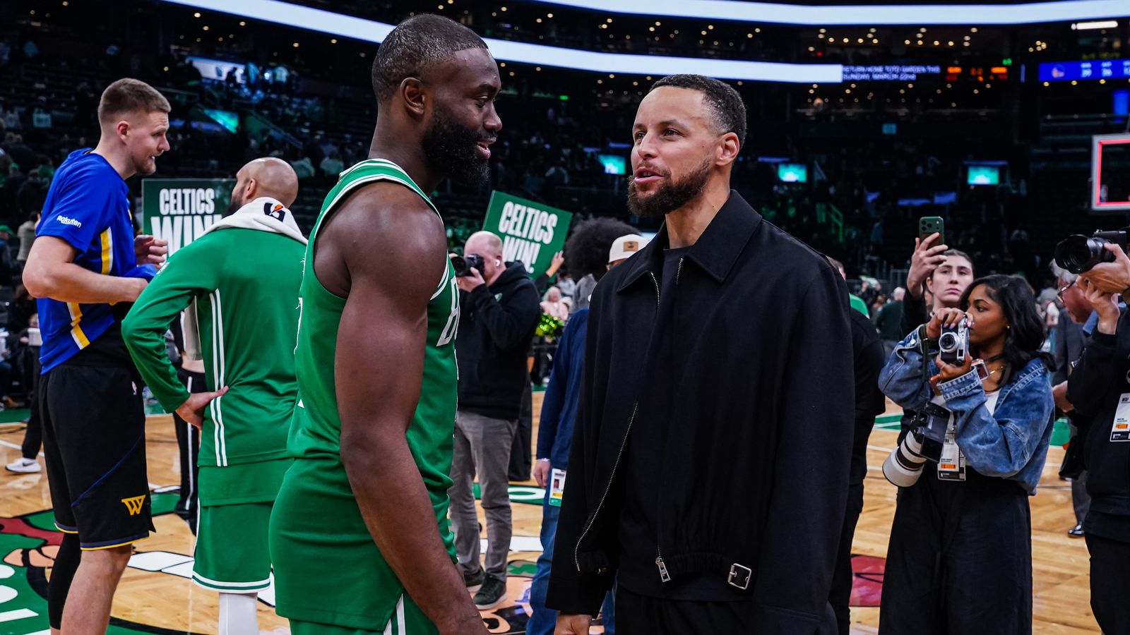Jaylen Brown-Warriors rumors, Stephen Curry’s final years, and restricted free agency drama Jaylen Brown-Warriors rumors, Stephen Curry’s final years, and restricted free agency drama