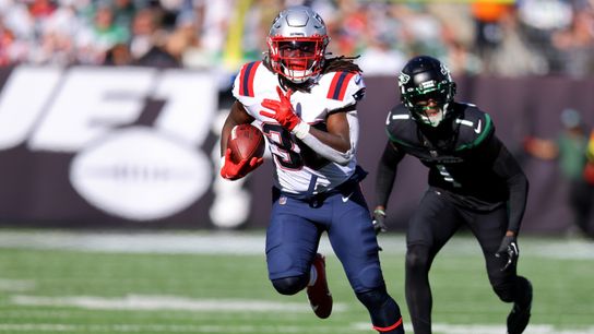 As offense tries to find its footing, Rhamondre Stevenson & Jakobi Meyers stop Patriots' slide in standings taken at BSJ Headquarters (Patriots)