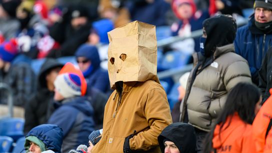 Photos: Adam Richins' top shots from Bills-Patriots 01.05.25 taken at Gillette Stadium (Patriots)