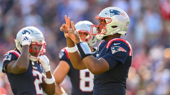 Bedard's Breakdown (Offense): Why is the Patriots' passing offense so bad? taken at BSJ Headquarters (Patriots)