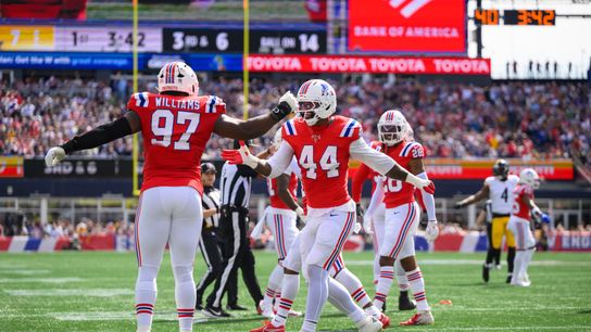 Photos: Adam Richins' top shots from Patriots-Steelers 09.21.25 taken at Gillette Stadium (Patriots)
