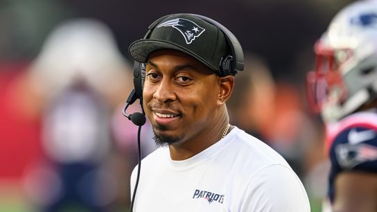 Giardi: NFL Notebook - Outside perspective on the Patriots; Plus, a look at Drake Maye taken at BSJ Headquarters (Patriots)