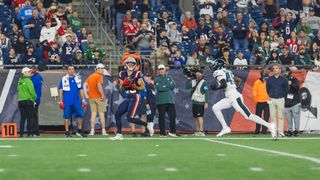 Podcasts: Bedard on Patriots-Eagles, Vrabel's comments and Gonzalez with CLNS and 98.5 The SportsHub taken at Gillette Stadium (Patriots). Photo by (Paul Johnson for BSJ)