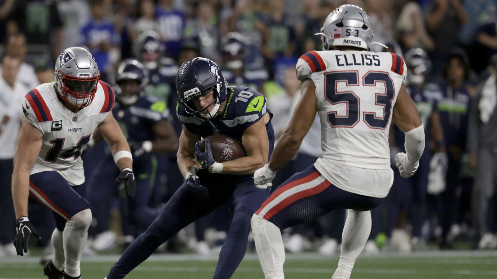 Bedard's Breakdown (Defense): Patriots get off to a strong start in Seattle, but there are a few lingering issues