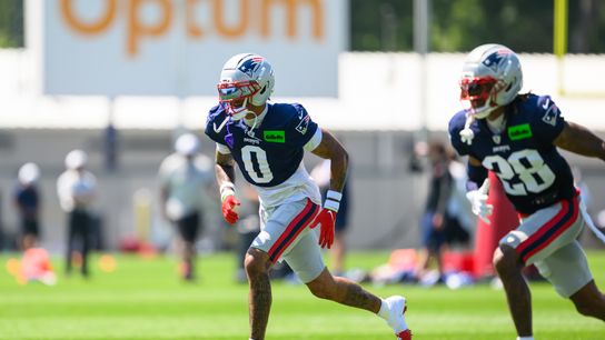 Patriots Camp Report 07.28.25: Christian Gonzalez exits first padded practice with left leg injury taken at Gillette Stadium (Patriots)