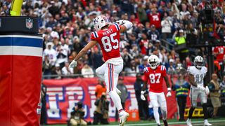 BSJ Live Coverage: Patriots 45, Raiders 17 (4th) - Maye (4 TD passes, rushing TD) sharp so far, defense keeps holding taken at Gillette Stadium (Patriots). Photo by (Tim Rice for BSJ)