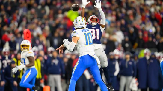Bedard: Patriots coordinators Zak Kuhr, Josh McDaniels and coaches made the difference in Patriots' win over Chargers taken at Gillette Stadium (Patriots)