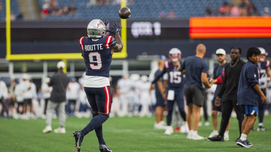 Giardi: NFL Notebook - The road to 53, part 1; plus, a winner declared in Minnesota QB competition taken at BSJ Headquarters (Patriots). Photo by (Paul Johnson for BSJ)