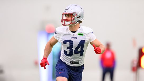 Bedard: Updating the depth chart after offseason practices, and worrying about center, left guard and ILB taken at BSJ Headquarters (Patriots)