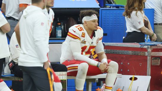 .@PrizePicks & @Factormeals Bedard Patriots Podcast: Don’t write off Chiefs, Mahomes just yet taken at BSJ Headquarters (Patriots)