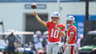Bedard: Patriots Practice Report 08.17.26 - Good day for Drake Maye, offense as Christian Barmore returns taken at Gillette Stadium (Patriots). Photo by (Adam Richins for BSJ)