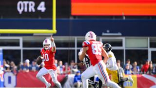 Podcast: Bedard reacts to Patriots' loss to the Steelers with CLNS and 98.5 The SportsHub taken at Gillette Stadium (Patriots). Photo by (Adam Richins for BSJ)