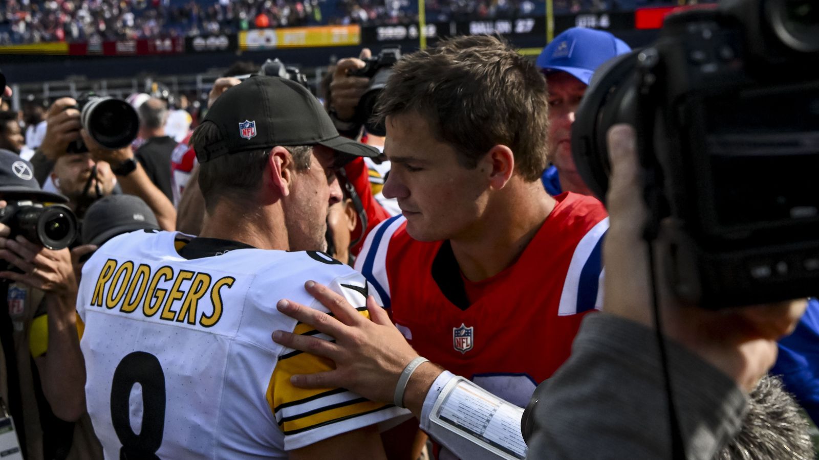 BSJ Live Coverage: Pittsburgh Steelers (1-0) at Patriots (0-1), 1 p.m. - Maye, Pats need a win taken at Gillette Stadium (Patriots). Photo by (USA Today Network)