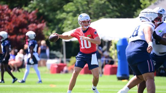 Patriots Camp Report 07.26.24: Big crowd gets some big plays but more sluggish offense taken at Gillette Stadium (Patriots)