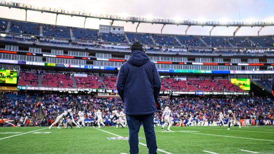 Podcast: Bedard reacts to Mayo's firing with 98.5 The SportsHub taken at Gillette Stadium (Patriots)