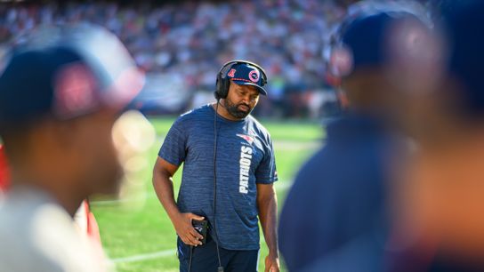 Bedard: Minutes from being 2-0, Jerod Mayo's Patriots need to learn quickly from this failed opportunity taken at Gillette Stadium (Patriots)
