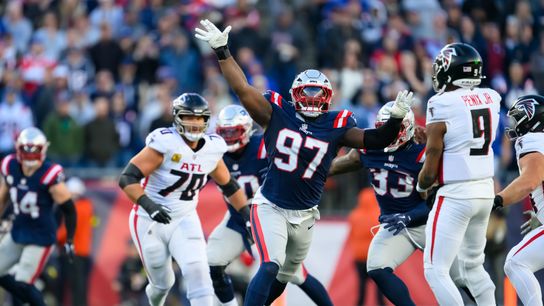 Bedard: 4 sequences to a victory - Douglas' big catch, Maye coming through, heads up linebacker & Falcons fail taken at BSJ Headquarters (Patriots)