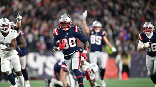 FINAL: Patriots 38, Dolphins 10 - Stevenson stars with 3 TDs; 131 rushing yards on 7 carries taken at Gillette Stadium (Patriots)