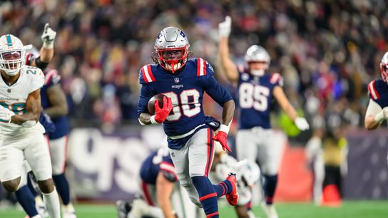 Bedard's Breakdown: After finishing off the Dolphins, Patriots appear to be peaking in time for playoffs taken at BSJ Headquarters. Photo by (Adam Richins for BSJ)