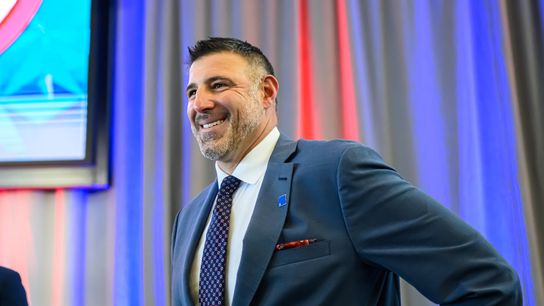Bedard: Taking a look at some of the possible coaching staff candidates for Mike Vrabel taken at BSJ Headquarters (Patriots)