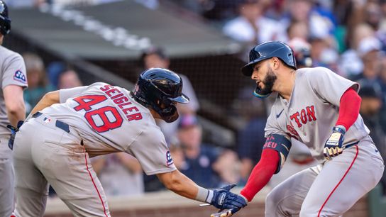 Wilyer Abreu's two-run blast, Connelly Early's bounce-back lift Red Sox over Mariners, 5-1