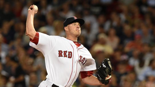 Farrell meets with Reed to explain his ninth-inning decision Sunday night taken at Fenway Park (Red Sox)