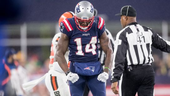 Mohamed Sanu's debut unspectacular, but his presence could be just enough taken at Gillette Stadium (Patriots)