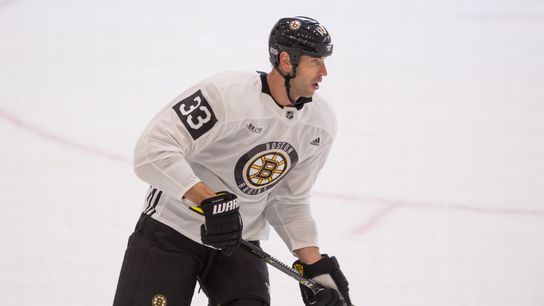 McDonald: Bruins' Chara adopts new skating style to help prolong career taken at Warrior Ice Arena (Bruins)
