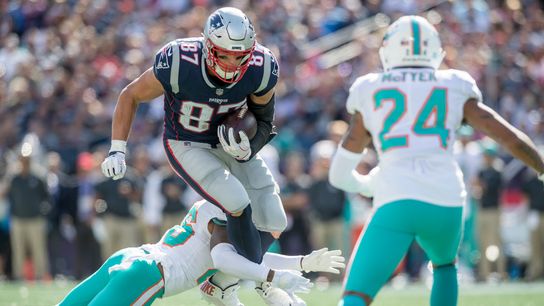 Patriots Notebook: Rob Gronkowski still dealing with ankle issue, per injury report taken at Gillette Stadium (Patriots)