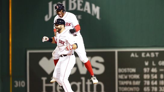 BSJ Game Report: Red Sox 6, Astros 5 - Moreland delivers in the clutch taken at Fenway Park (Red Sox)