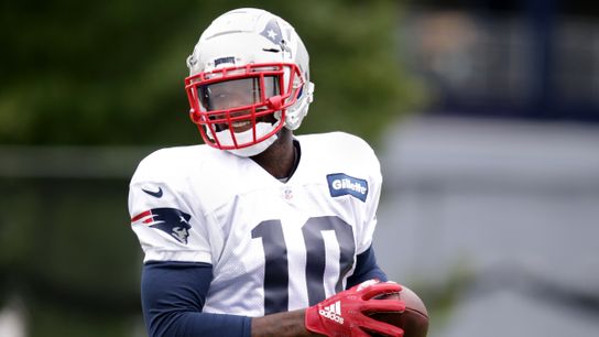 Patriots Notebook: Josh Gordon credits Tom Brady, WRs for helping him learn offense taken at BSJ Headquarters (Patriots)
