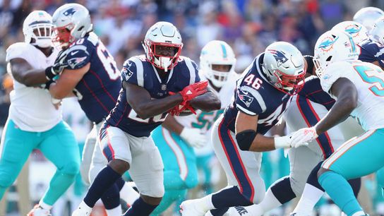 Bond between Sony Michel, offensive line has been instrumental in development of rookie RB taken at Gillette Stadium (Patriots)