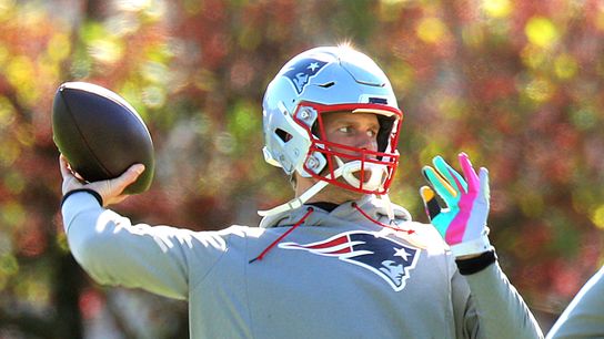 First and 10: Rookie ref, weather updates and more from Foxborough as Bears loom taken at BSJ Headquarters (Patriots)